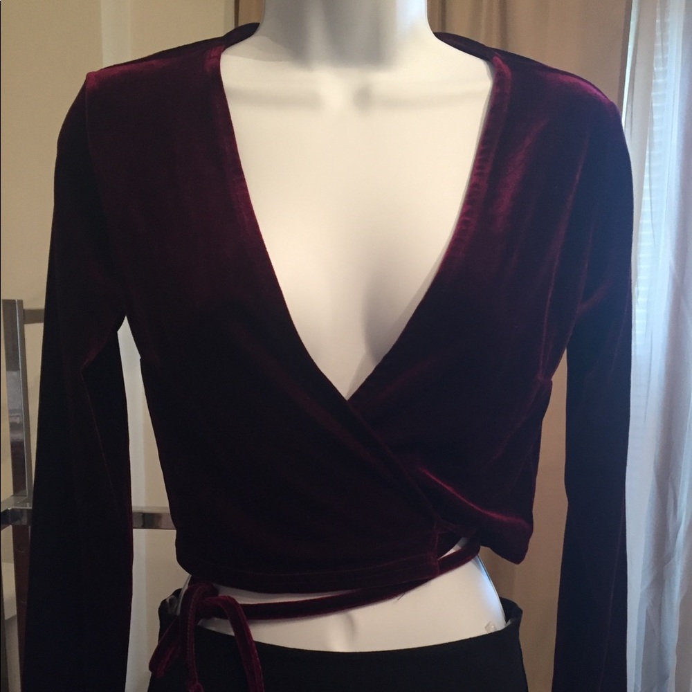 NEW BURGUNDY\EMERALD VELVET WRAP BLOUSE SIZE SMALL